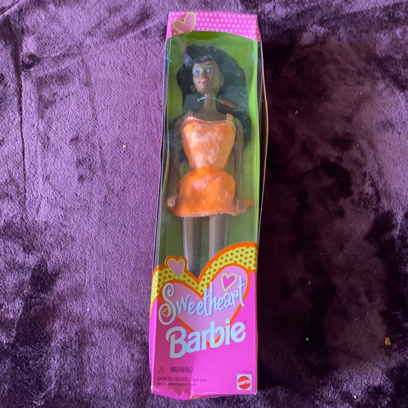 Sweetheart Barbie 1997 - Picture 1 of 6
